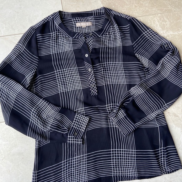 Banana Republic Blue and White Stripe Blouse - Picture 3 of 7